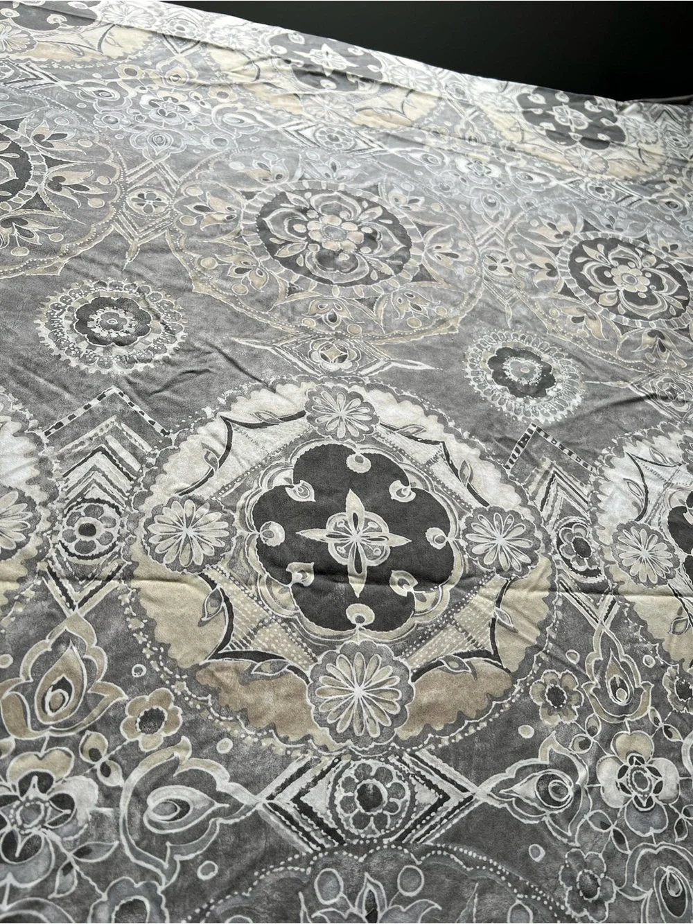 Neutral Medallion Pattern Comforter Duvet Cover - Gray & Cream